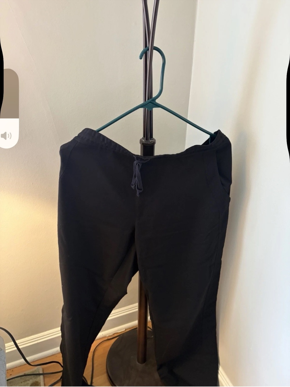 healing hands Black Women's scrubs.